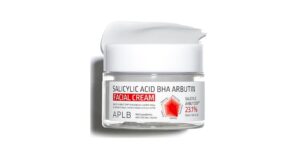 41dYXbE9PPL.jpg_BO30255255255_UF900850_SR191010000C_QL100_.jpg APLB Salicylic Acid BHA Arbutin Facial Cream 55ml
