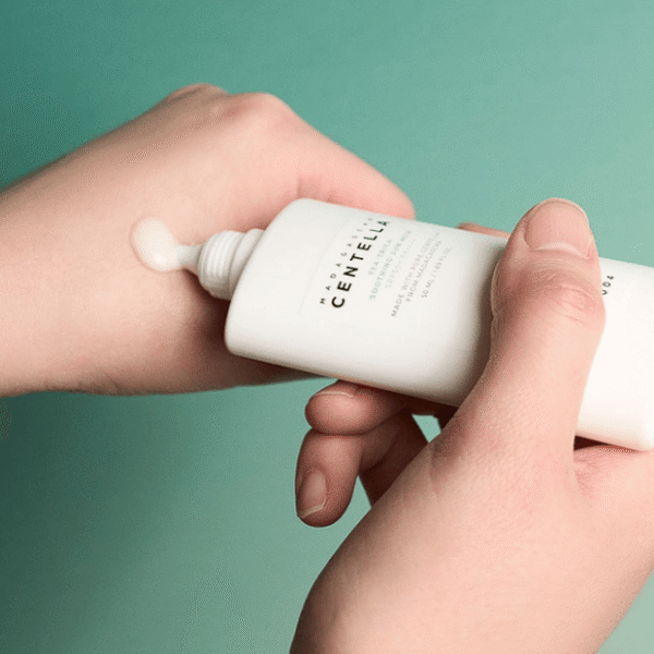 SKIN1004 Madagascar Centella Tea-Trica Soothing Sun Milk SPF50+