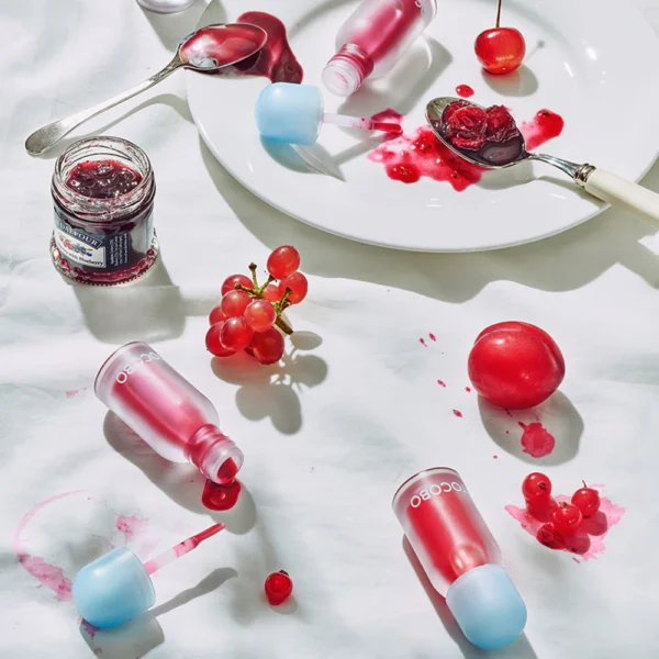 Juicy-Berry-Plumping-Lip-Oil-4_2048x-1.webp TOCOBO JUICY BERRY PLUMPING LIP OIL 12 CHERRY ADE