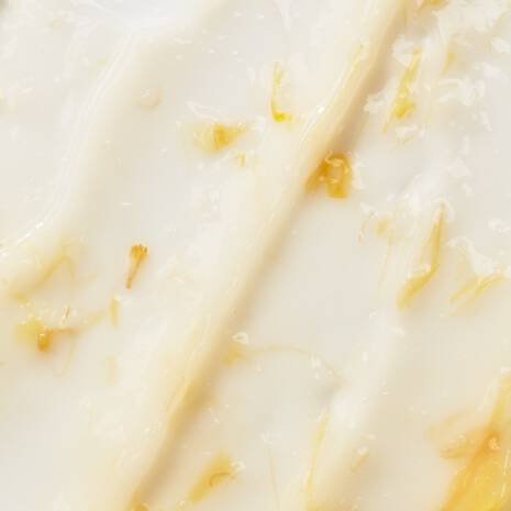 kiehls-calendula-petal-infused-calming-mask-100ml-000-3605972330383-texture04.jpg KIEHL’S Calendula Petal-Infused Calming Mask 100ml