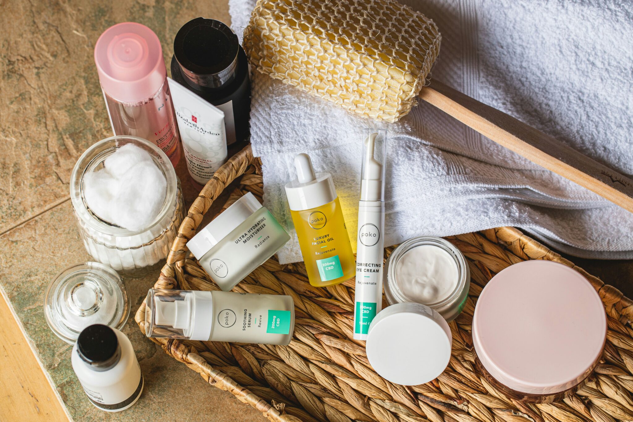 poko-skincare-hZ7wSMMWGMA-unsplash