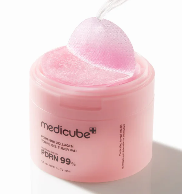 product_images_1741355640.786bffd2bc5f3938350657d4656b3cd71742244318.webp Medicube PDRN Pink Collagen Toning Gel Toner Pads 120ml/70pads
